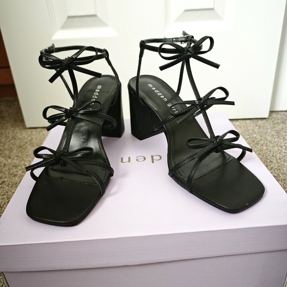 Madden Girl Women's Black heels Size 6